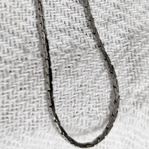 Bracelets - Picture 2 of 5